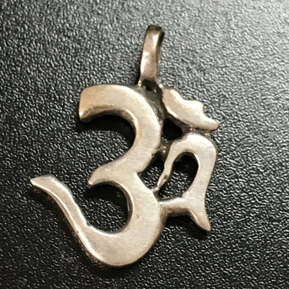 Sterling Silver Ohm Pendant - Picture 1 of 4